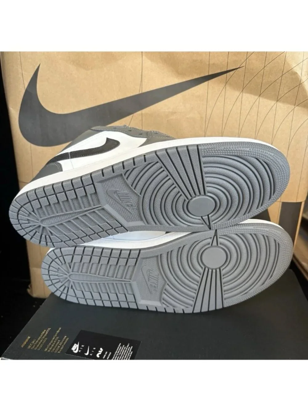 NEW Nike Air Jordan 1 Low Men's Size 8.5 White/Black Iron Grey 553558 152
